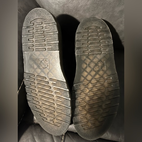 NEW Dr Martens Mackaye Hardware Leather Strap Sandals Black - Picture 9 of 12